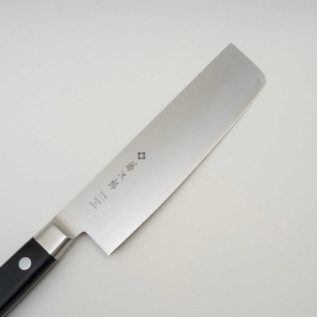 藤次郎 DP3 Nakiri 165mm F-502