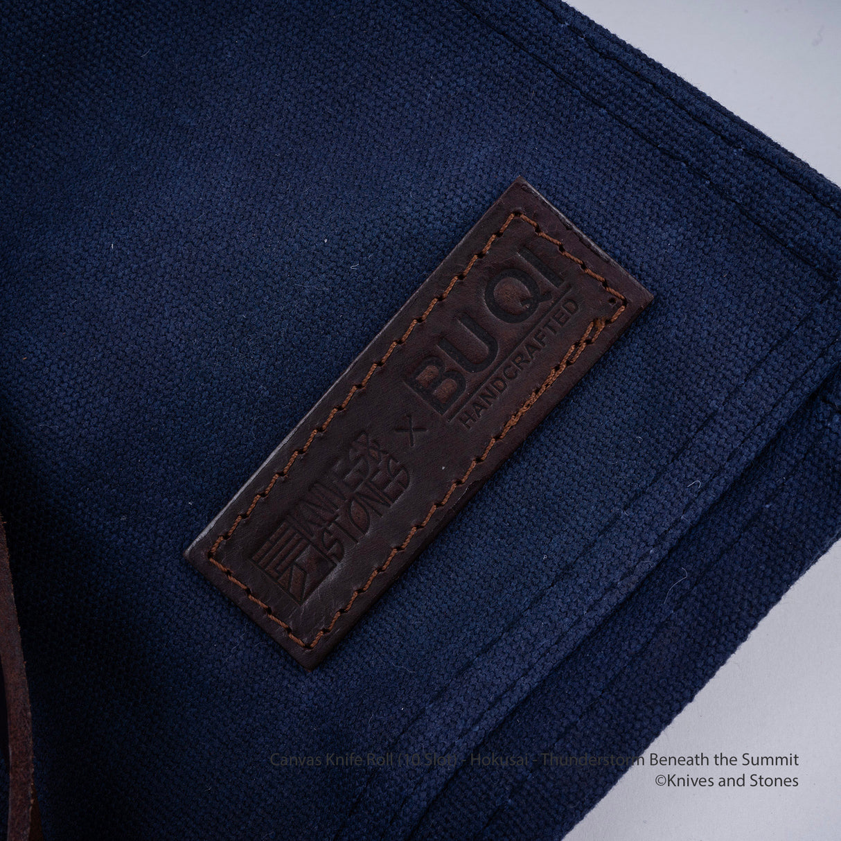 帆布刀卷 (10格) - 葛飾北齋 - 峰下雷雨