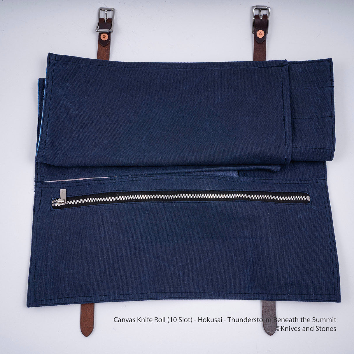 帆布刀卷 (10格) - 葛飾北齋 - 峰下雷雨