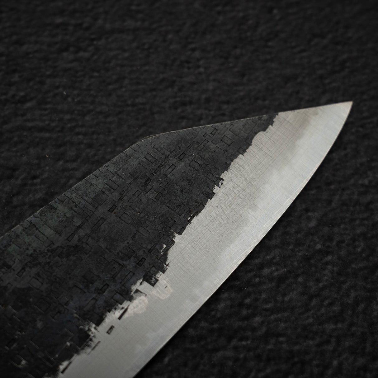 田中 Blue 2 黑打槌目不鏽鋼夾鐵 文化刀 165mm 朴木柄