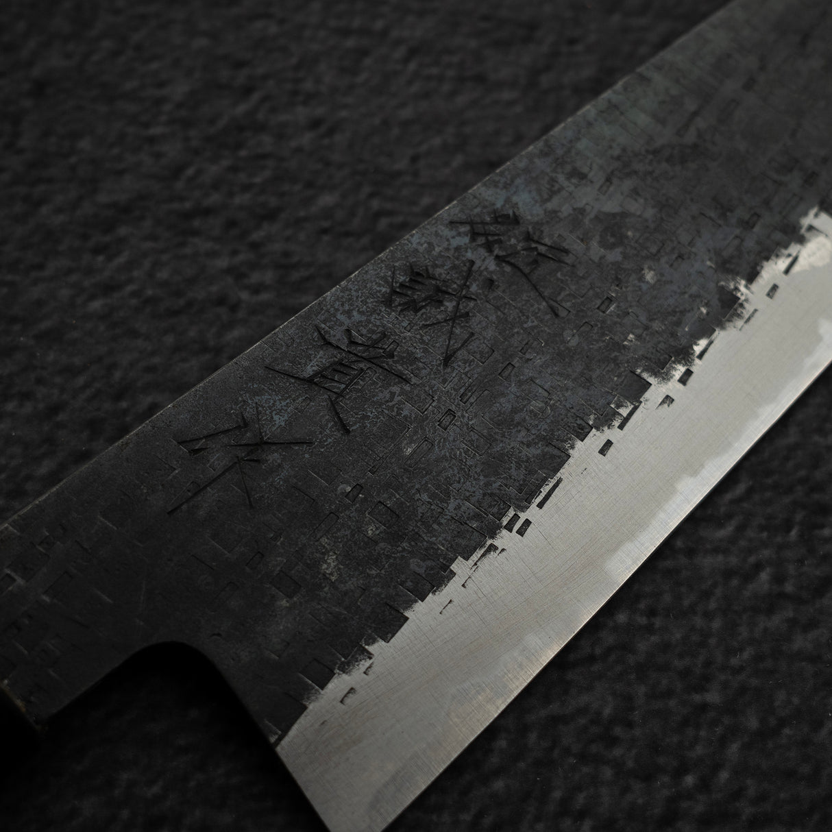 田中 Blue 2 黑打槌目不鏽鋼夾鐵 文化刀 165mm 朴木柄