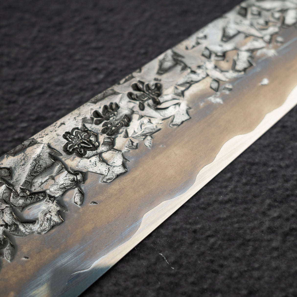 貴輔 x 新國 ATS34 筋引 鎚目 鏡面 霞 240mm w 刀套