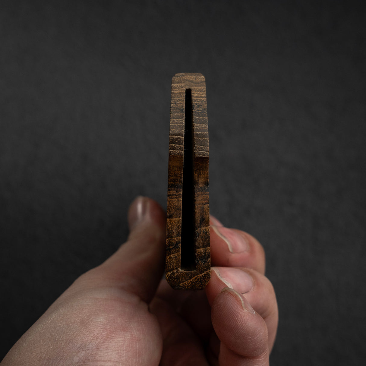 為二唐量身打造的 K-tip Gyuto 鞘(Saya),由 K&S 出品。