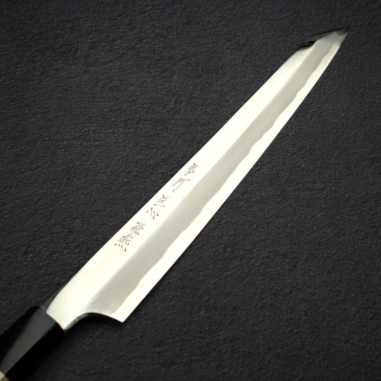 Sakai Takayuki Hienn K-tip Yanagiba 300mm by Itsuo Doi w/ Saya (Old Stock)