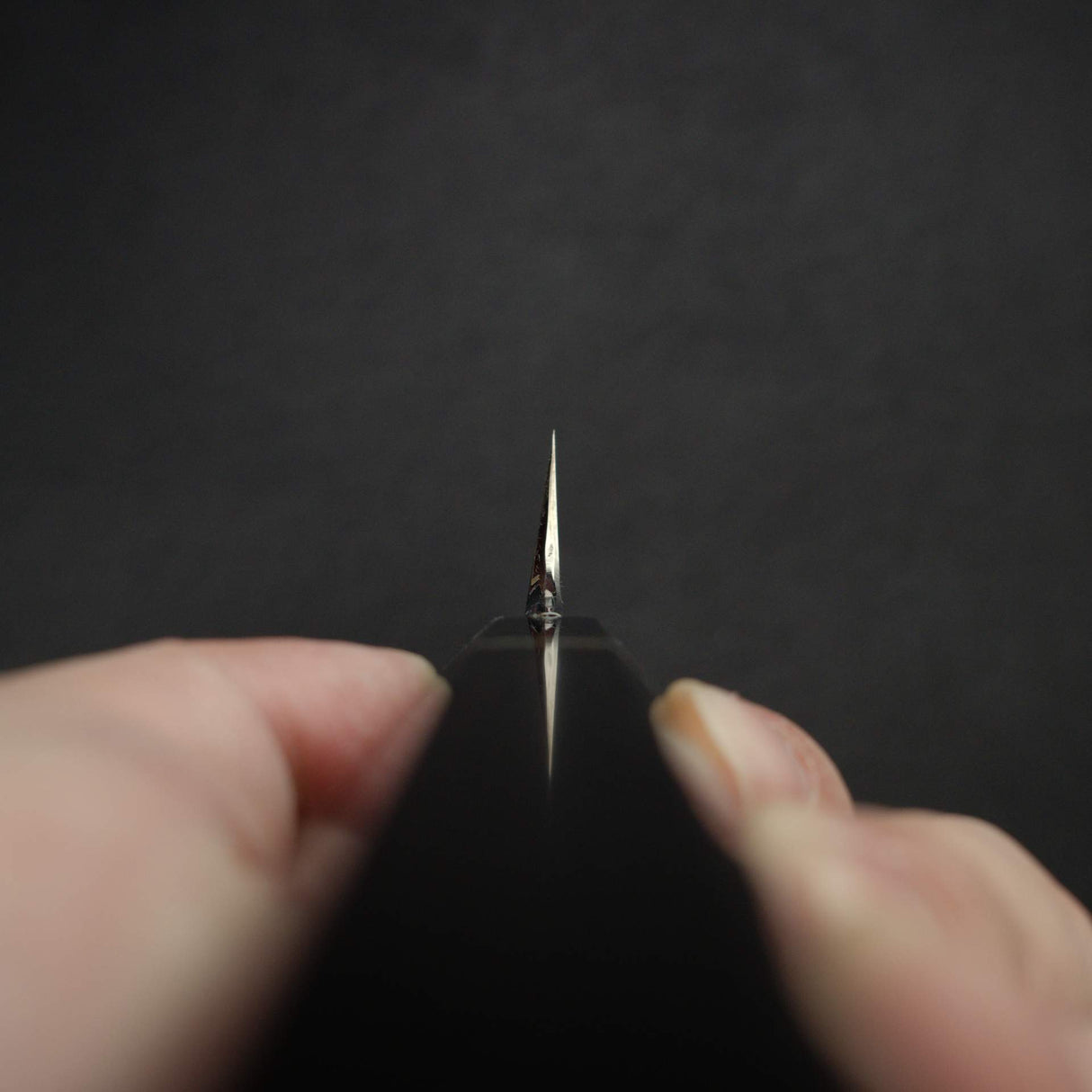 Sakai Takayuki Hienn K-tip Yanagiba 300mm by Itsuo Doi w/ Saya (Old Stock)