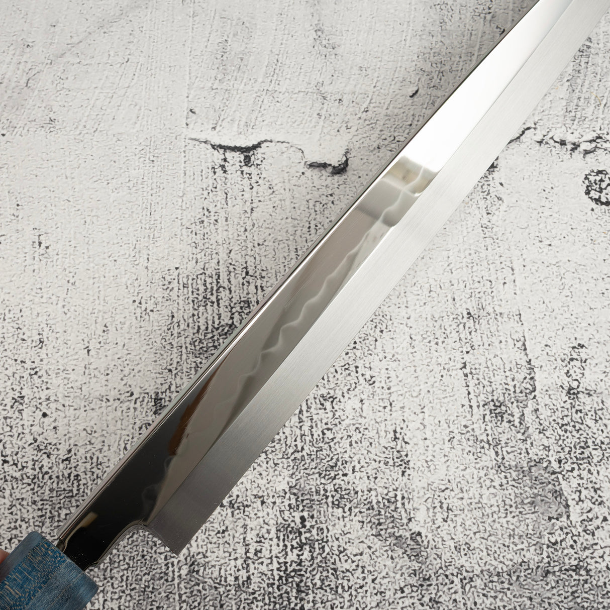 Exotic: Genkai Masakuni (玄海正國) White #2 Mizu-Honyaki Mt. Fuji Yanagiba 330mm