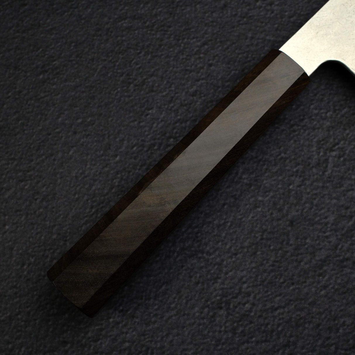 二唐 VG-10 大馬士革 鎚目 牛刀 210mm Black Chacate Handle