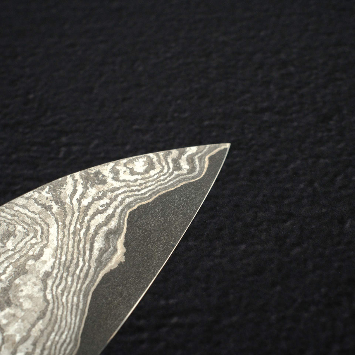 Hatsukokoro x Nigara VG XEOS Kurozome Damascus Gyuto 240mm w/ Saya