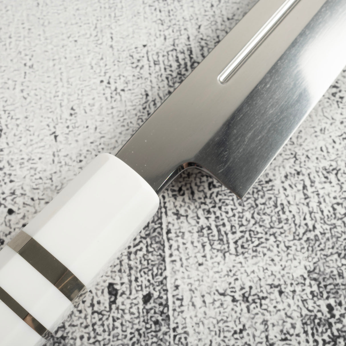 Exotic: Yoshikazu Ikeda Blue #1 Mizu-Honyaki Yanagiba 300mm / Moribashi Set #1