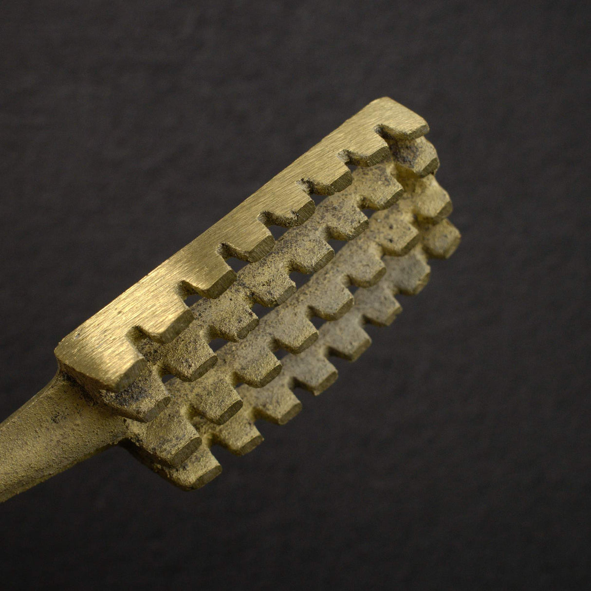 Generic Brass Fish Scaler Large