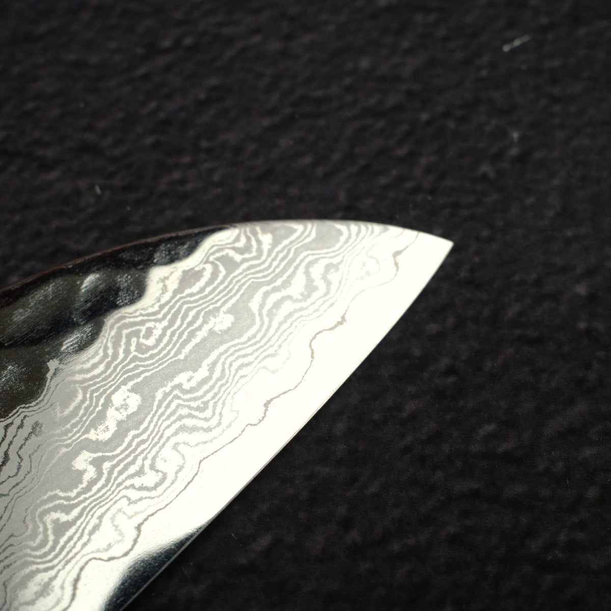 Hatsukokoro Hayabusa VG10 Damascus Tsuchime Santoku 180mm Ebony Handle