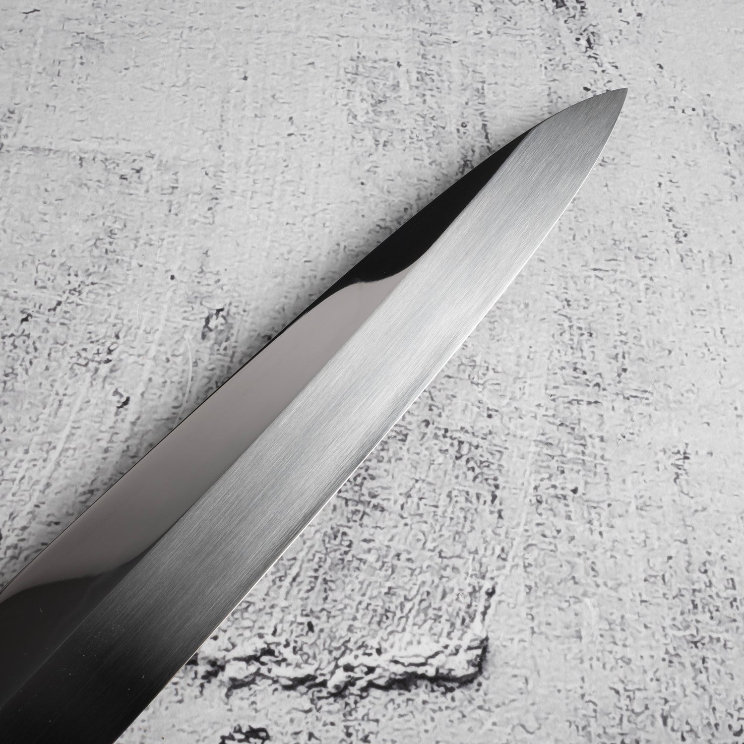 Exotic: Genkai Masakuni (玄海正國) Mizu-Honyaki Yanagiba 300mm