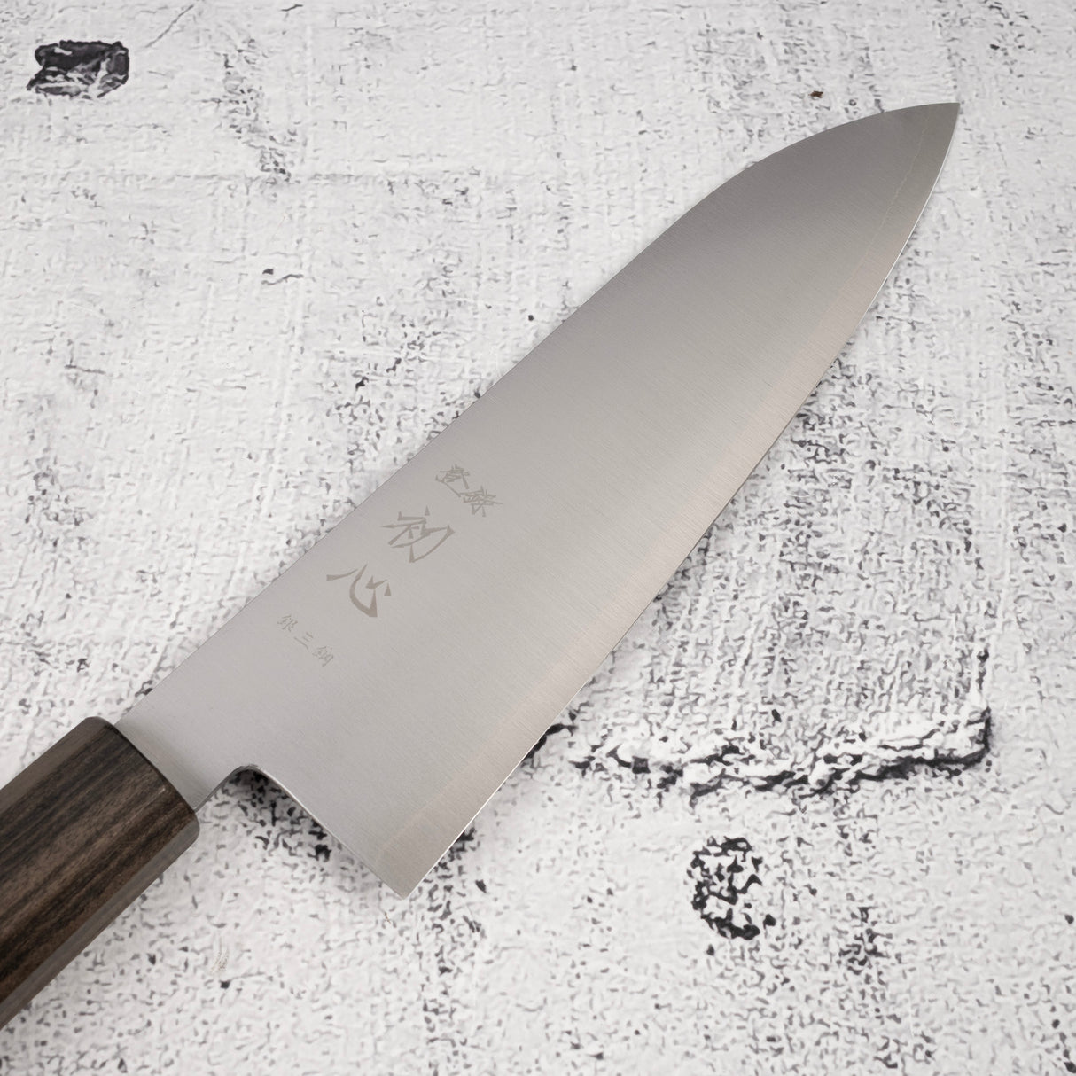 Hatsukokoro Hayabusa Ginsan Santoku 180mm