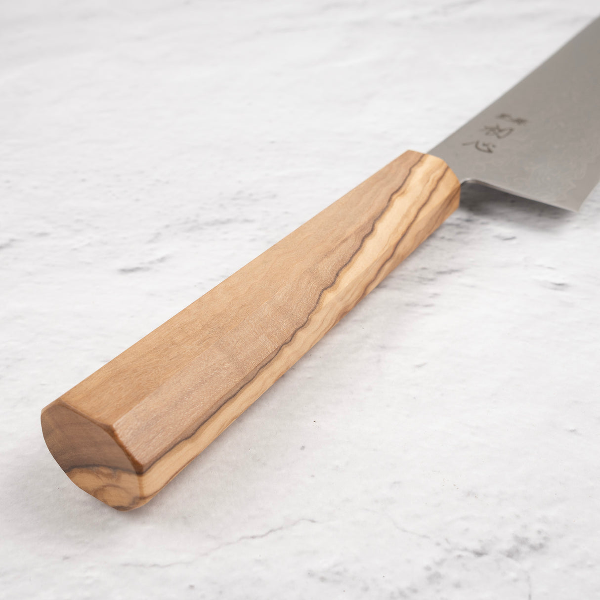 Hatsukokoro Ryuhyo SG2 大馬士革牛刀 240mm Saya 包括,橄欖木手柄