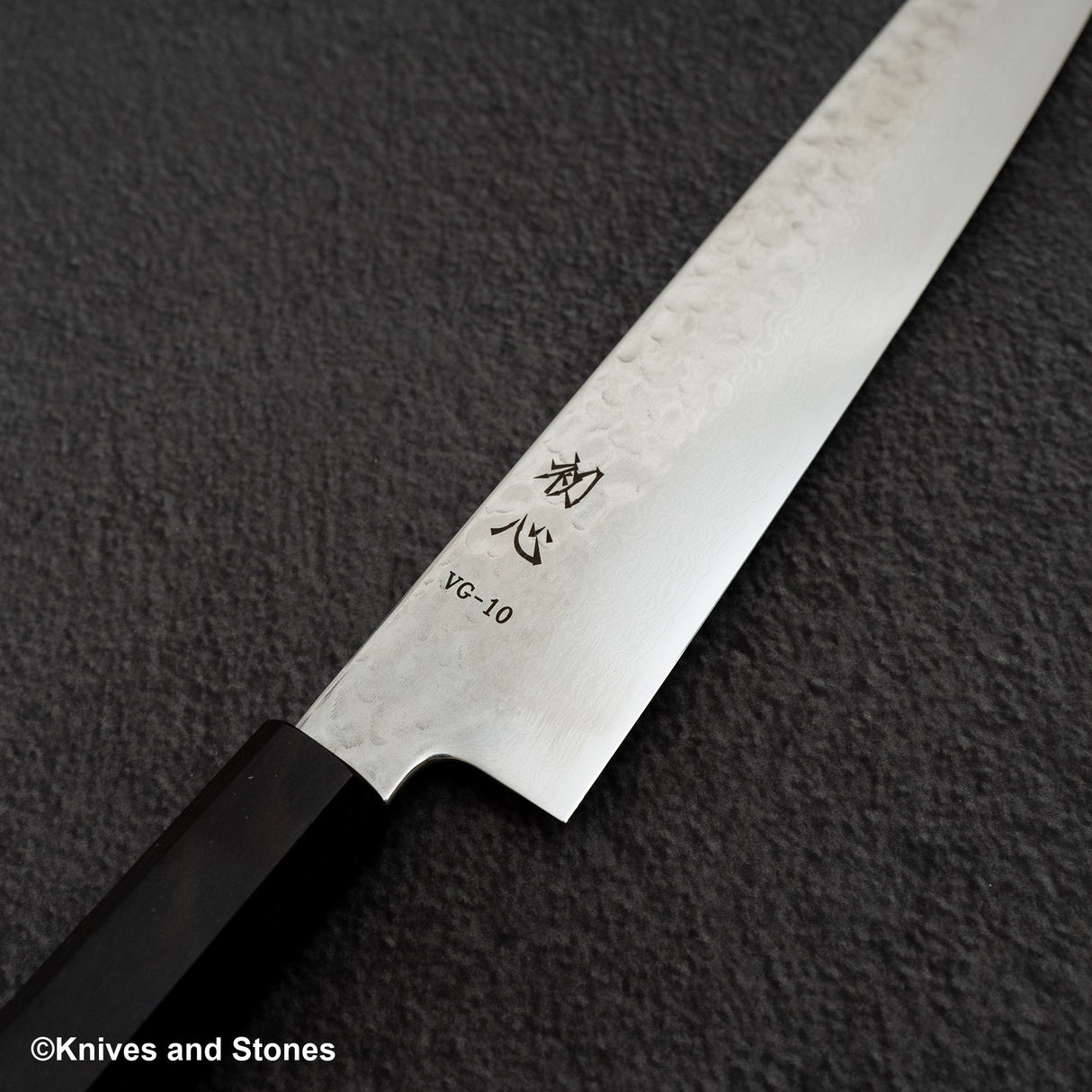 Hatsukokoro Hayabusa VG10 Damascus Tsuchime Sujihiki 270mm Ebony Handle