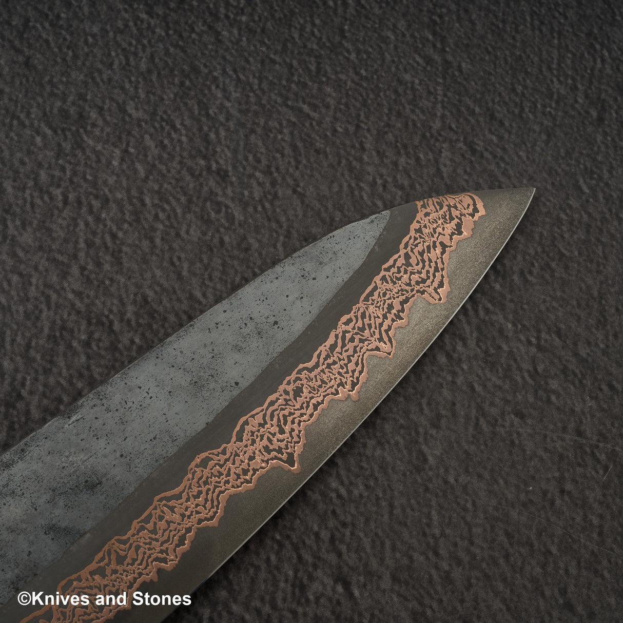 Hatsukokoro x Nigara Yorokobi SLD 銅大馬士革牛刀 240 毫米樺木手柄