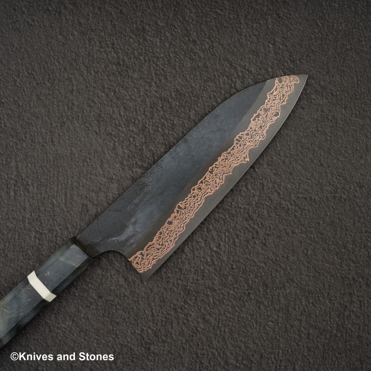Hatsukokoro x Nigara Yorokobi SLD Copper Damascus Santoku 180mm Birch Handle