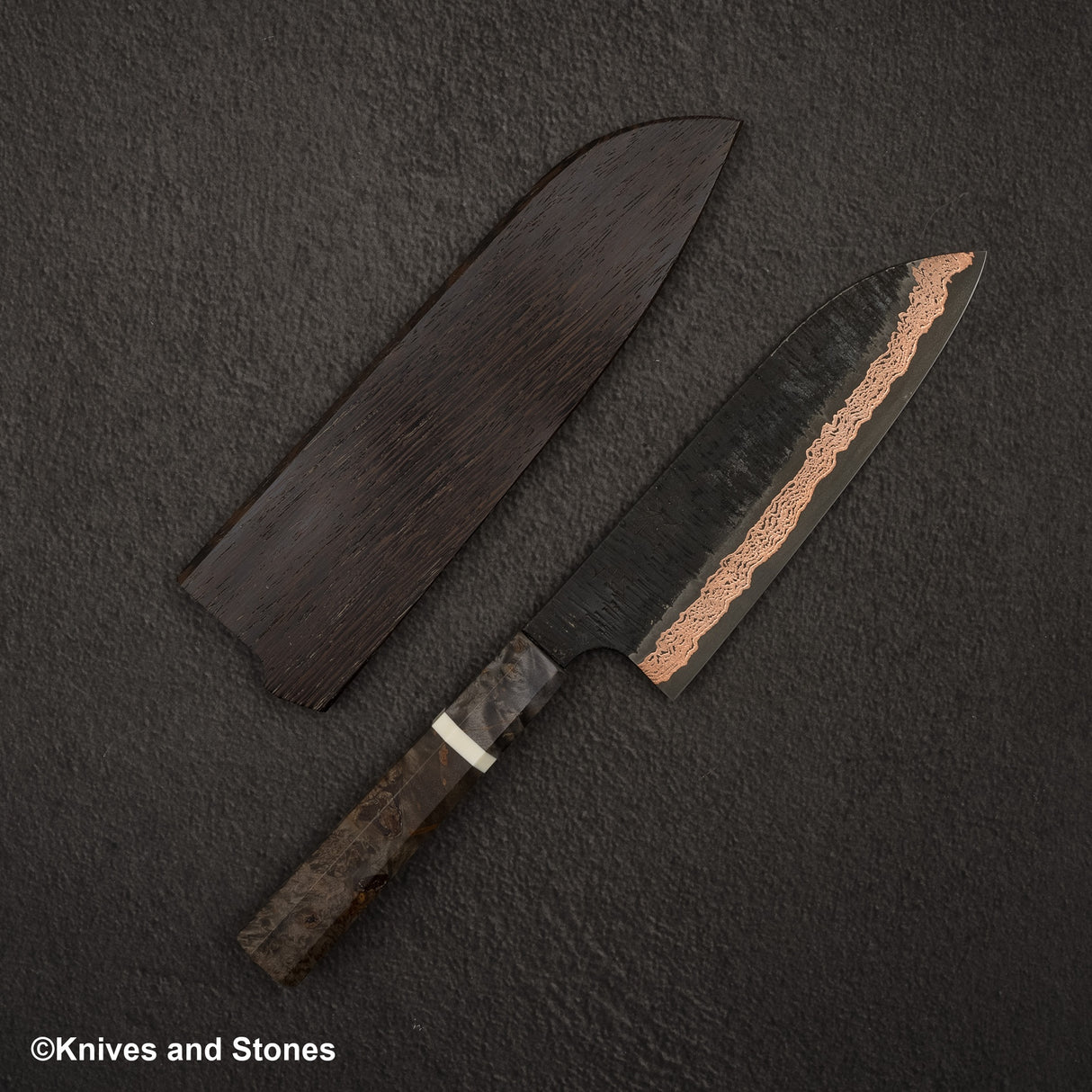 Hatsukokoro x Nigara Yorokobi SLD Copper Tsuchime Damascus Santoku 180mm with Saya