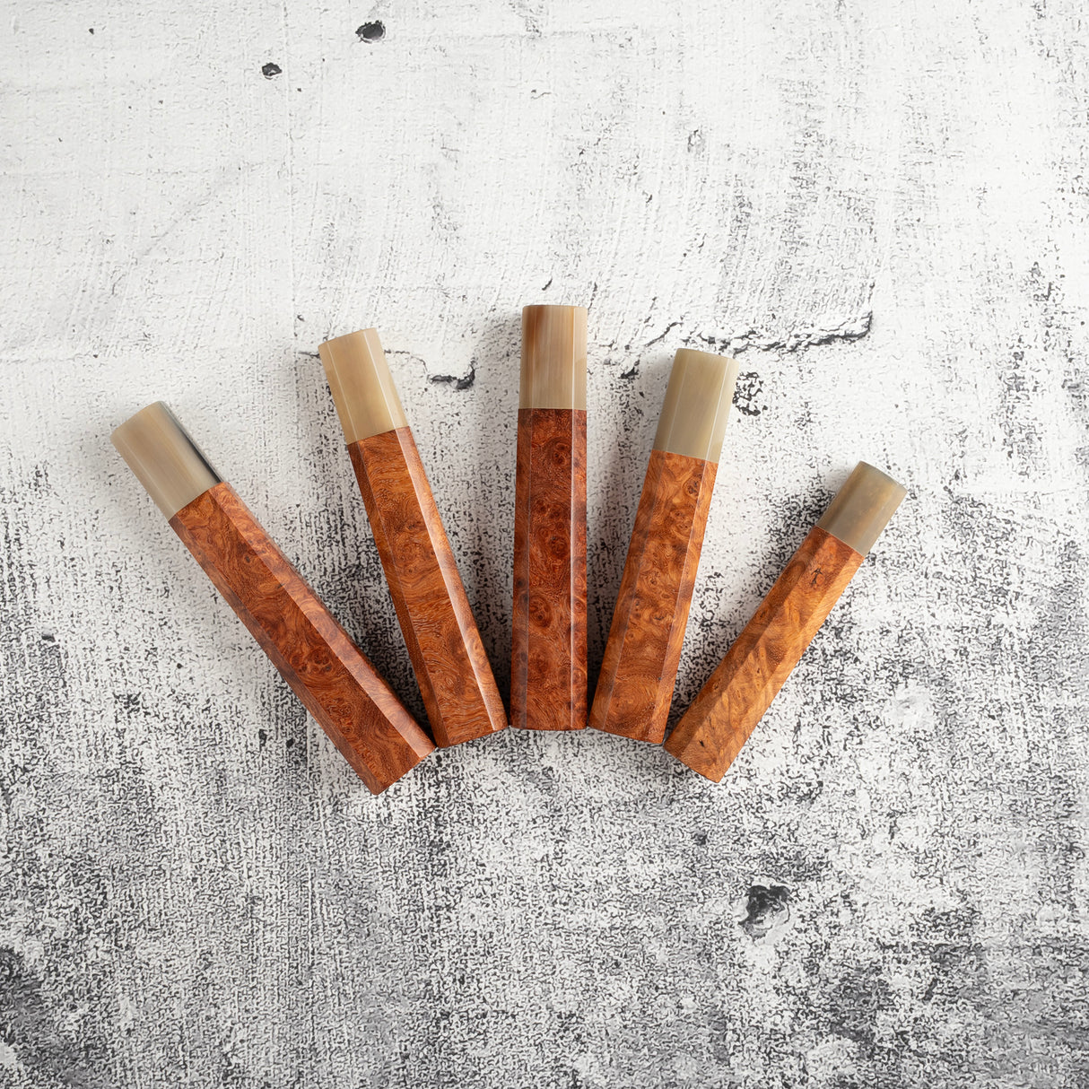 K&S 八角形安波那木瘤柄,配金色/大理石紋套圈