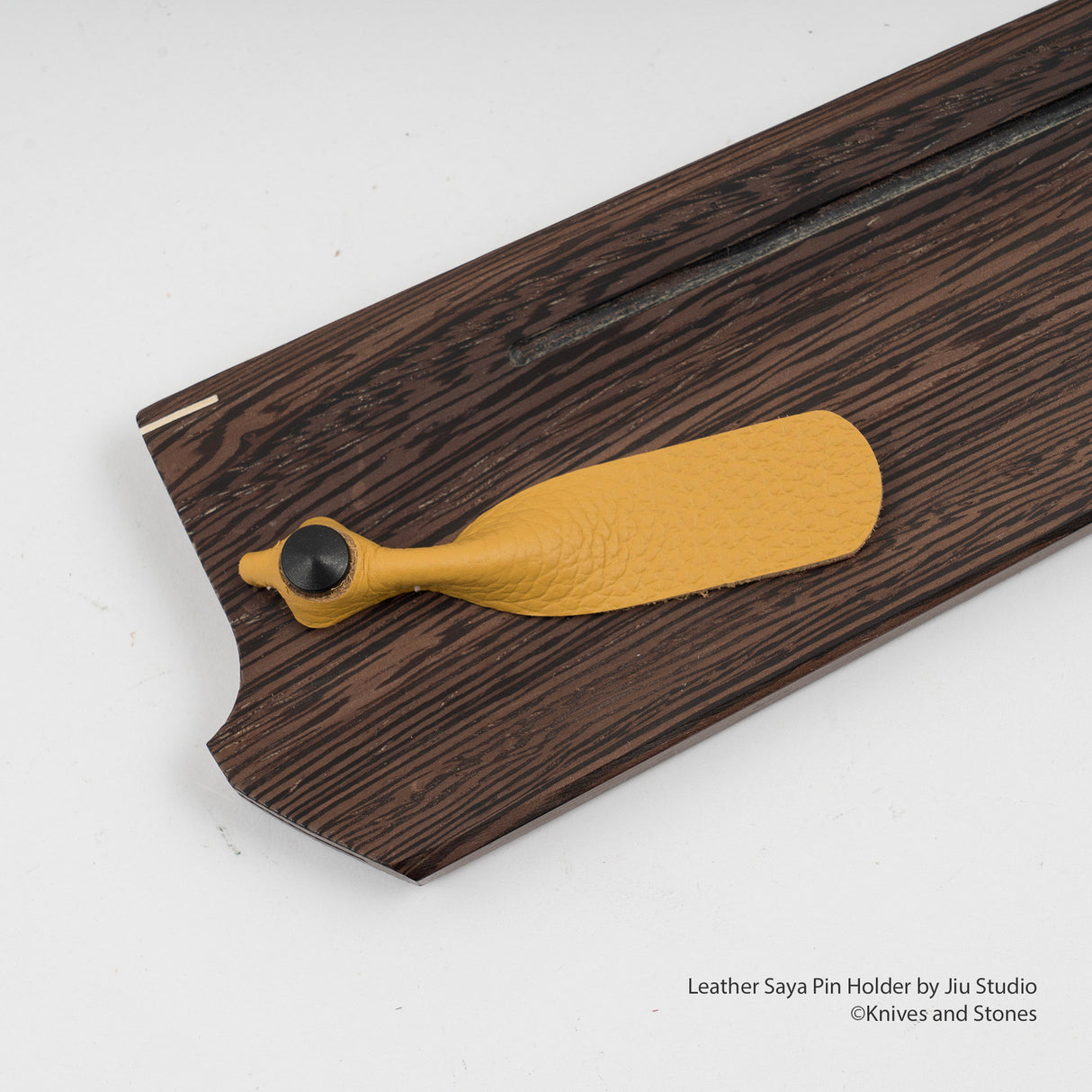 皮革 Saya 別針夾(帶別針)