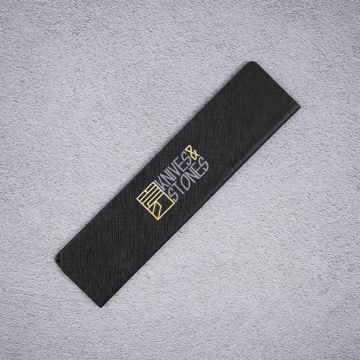 磁性刀護套,刀刃長度可達 23 厘米