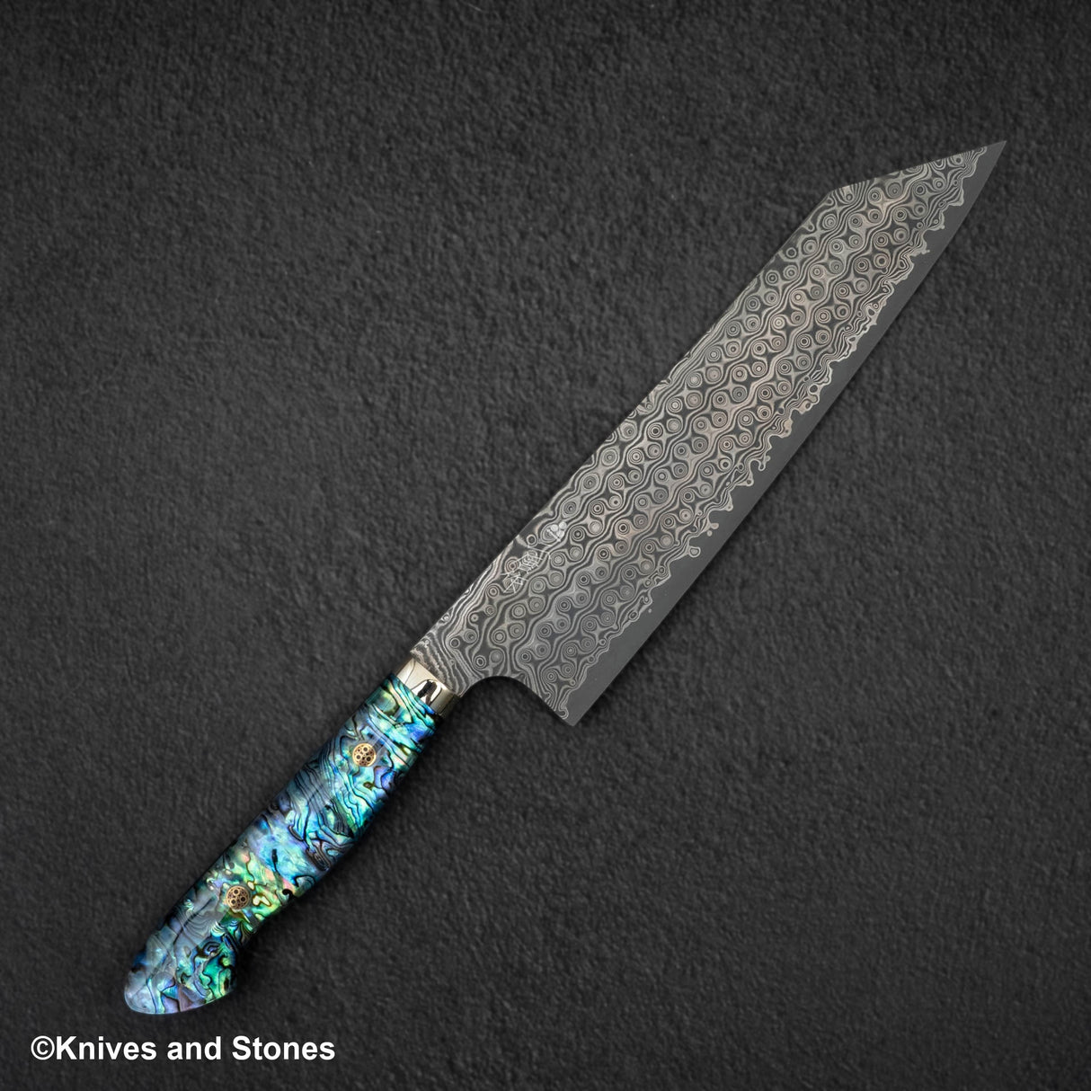 Nigara Anmon(暗紋)SG2 雨滴大馬士革 K 尖 Gyuto 240 毫米珍珠母鑲嵌手柄