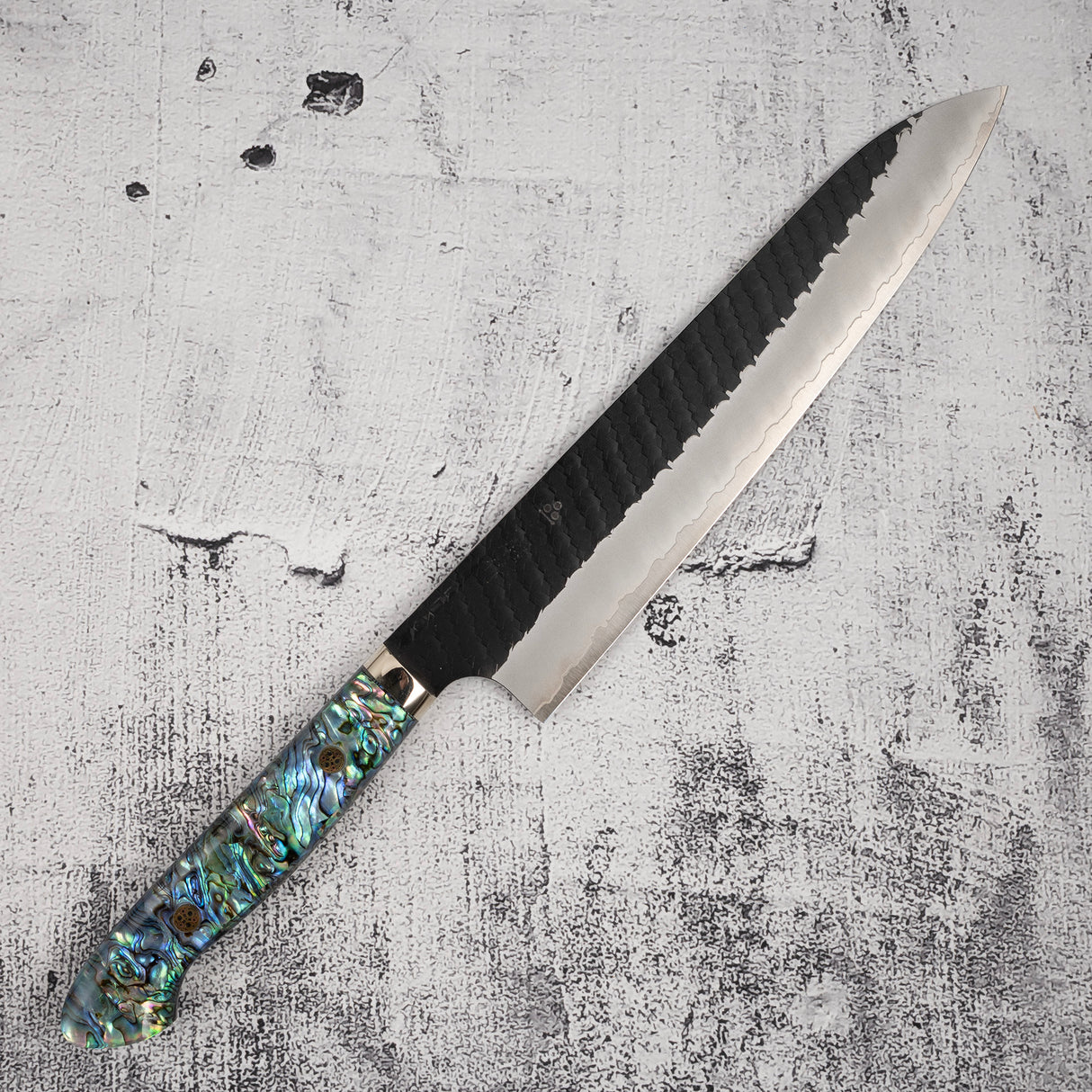 二唐SG2黑打槌目牛刀 240mm 珍珠母手柄