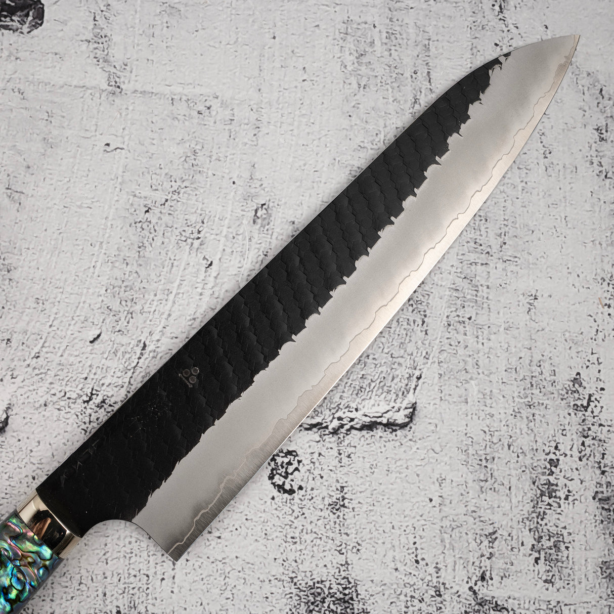 二唐SG2黑打槌目牛刀 240mm 珍珠母手柄