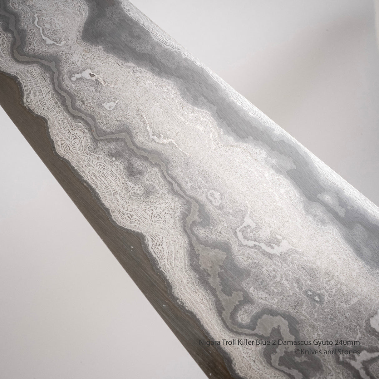 Nigara Troll Killer "Onikoroshi" Aogami #2 Damascus 240mm Gyuto