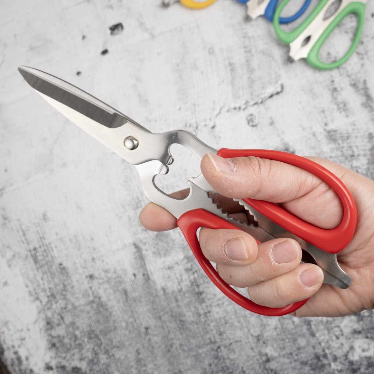 Mcusta 出品的 Silky CHEF-X Pro+ 可分開廚房剪刀