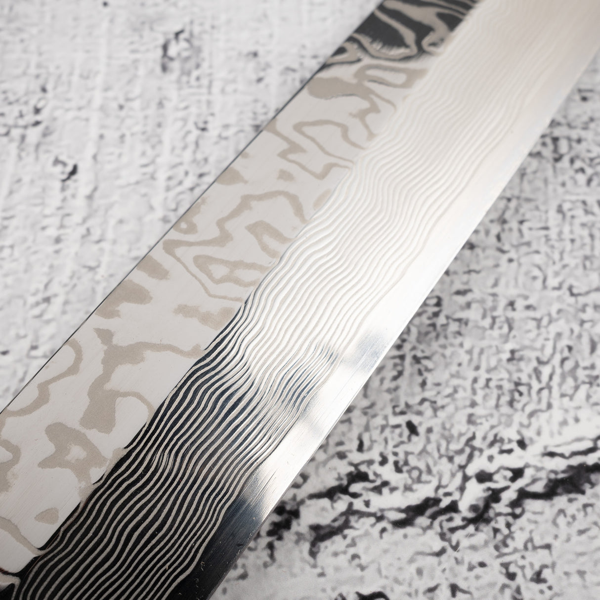 Sukenari SRS-13 大馬士革柳葉 270mm 鏡面拋光與 Saya