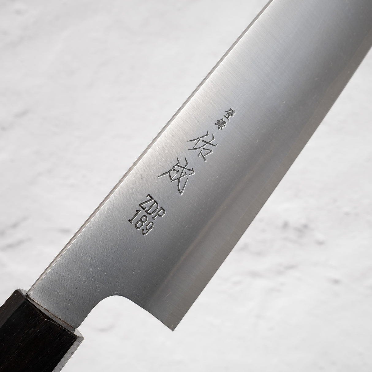 助成 ZDP-189 髮絲牛刀 240mm