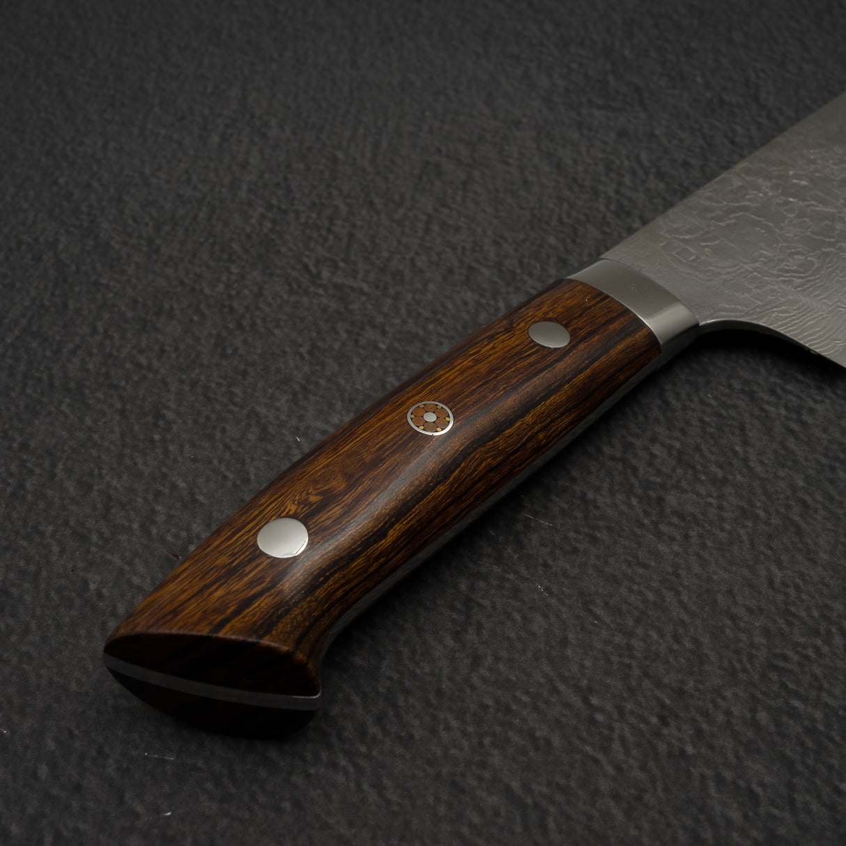 Takeshi Saji 鑽石大馬士革 R2 三德刀 180 mm 鐵木柄