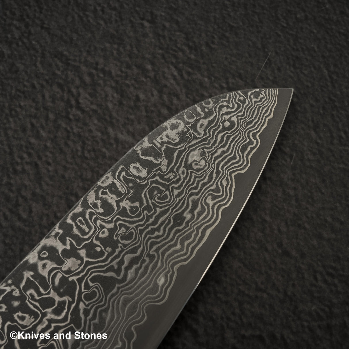 Takeshi Saji SG2 Black Damascus Santoku 180mm Stag Handle