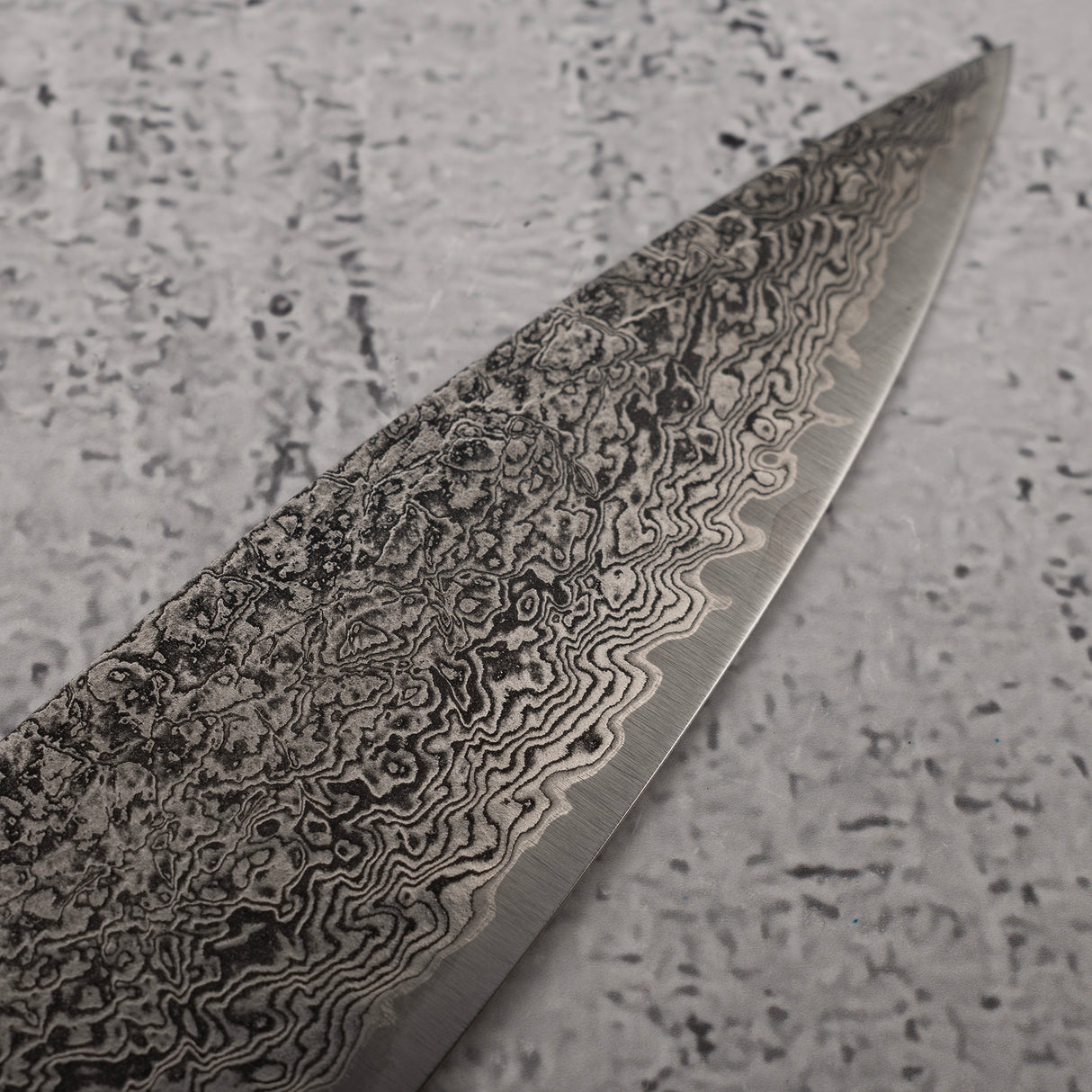 Tanaka Habakiri SG2 Damascus Sujihiki 240mm with Saya