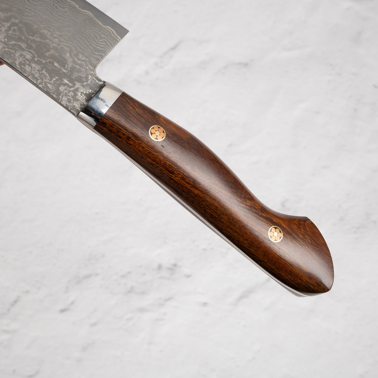 Tanaka R2 蝕刻黑色大馬士革三德刀 165 毫米鐵木手柄