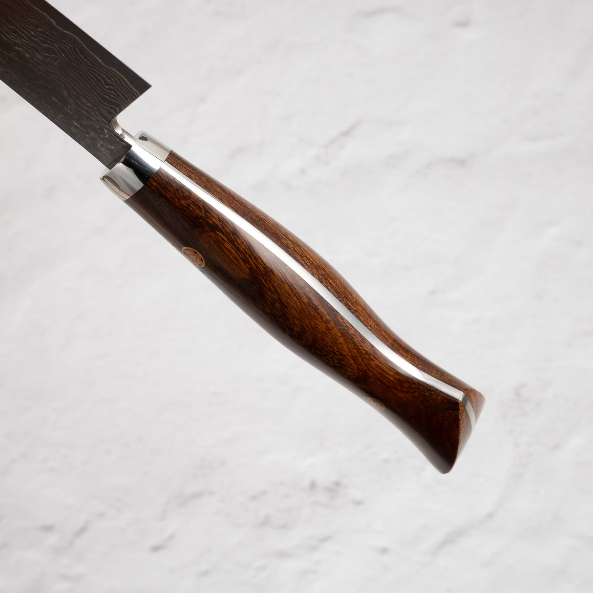 Tanaka R2 蝕刻黑色大馬士革三德刀 165 毫米鐵木手柄