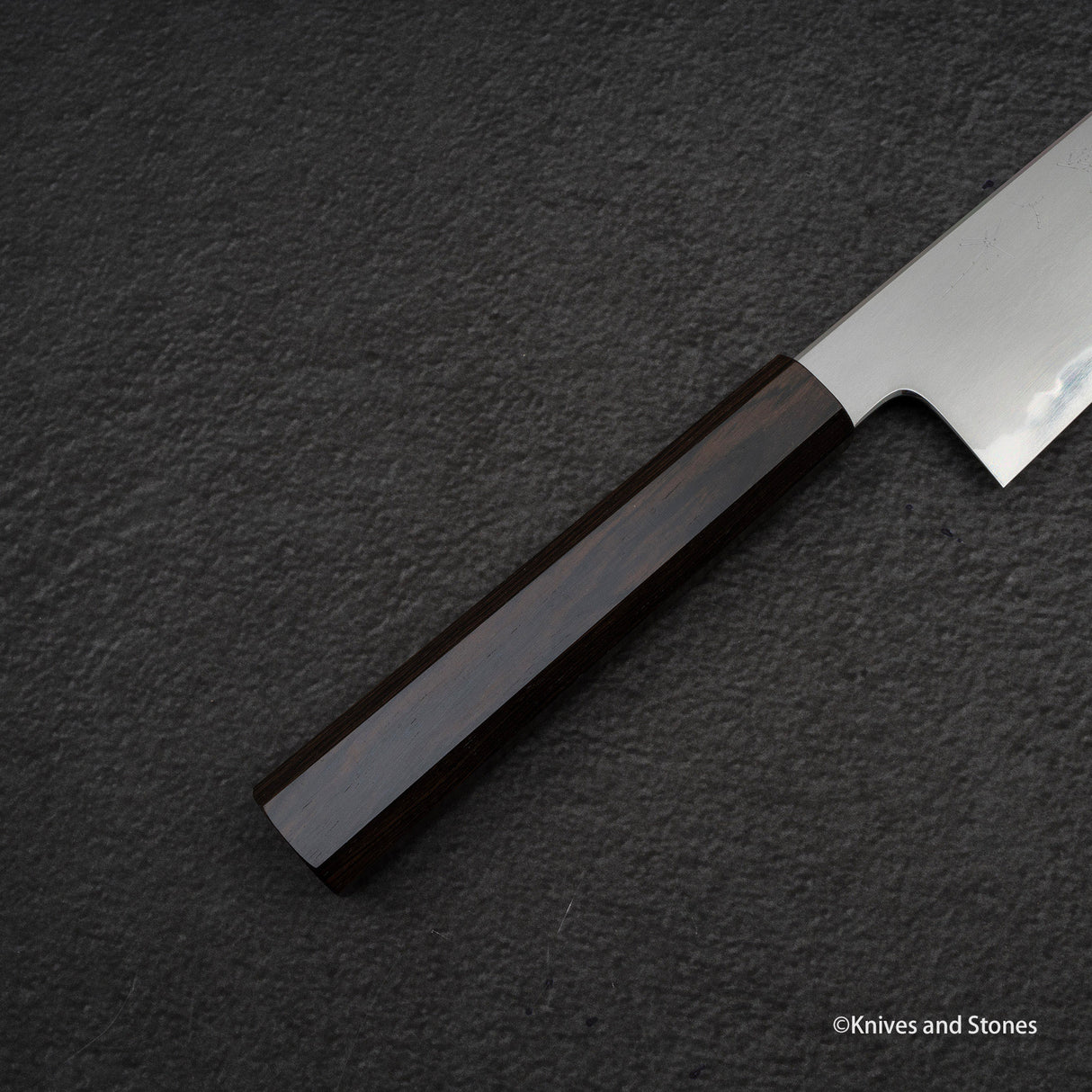 Tetsujin Blue 2 Kasumi Gyuto 210mm 烏木手柄