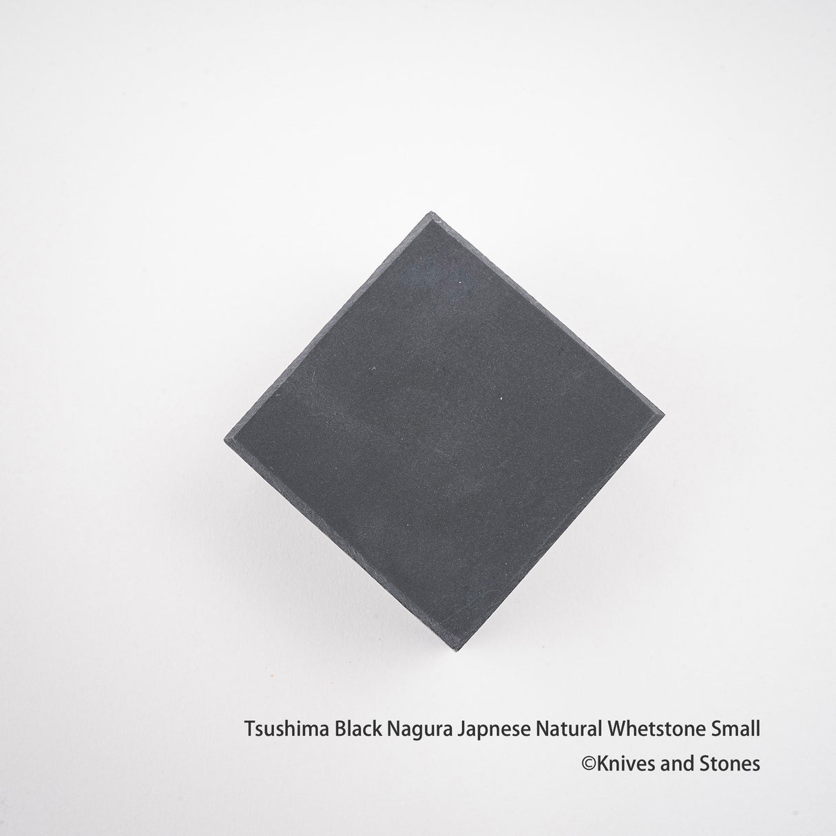 對馬黑 (Kuro) Nagura 小號