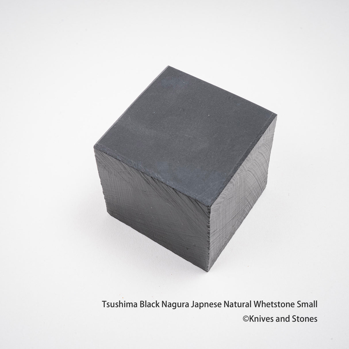 對馬黑 (Kuro) Nagura 小號