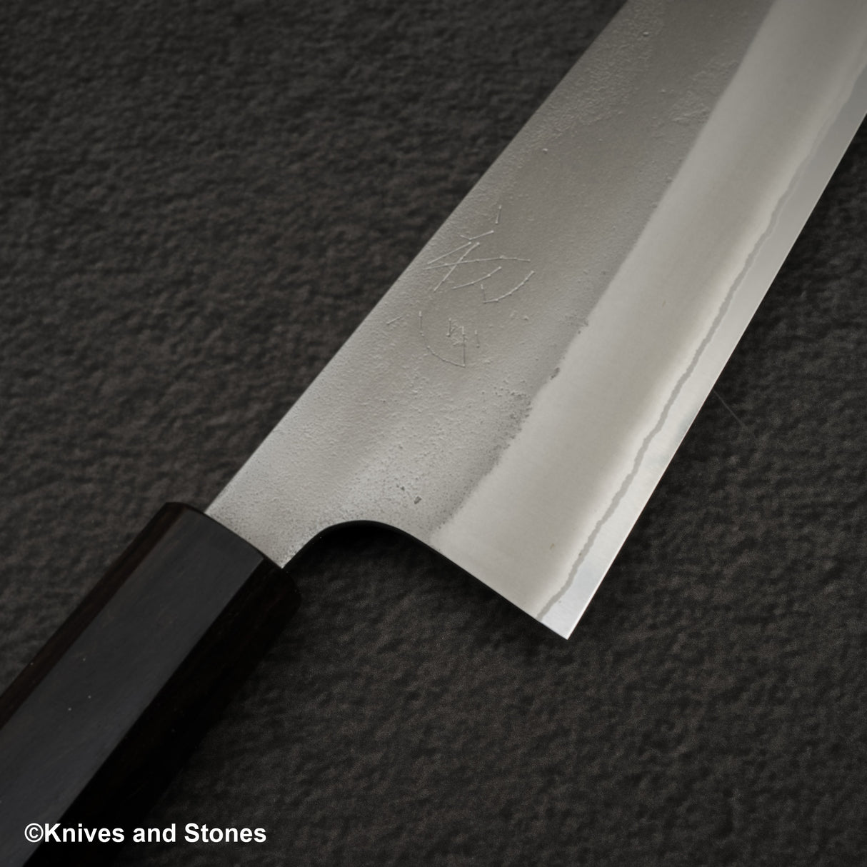 Yoshikane White 2 Nashiji K-tip Gyuto 210mm 不鏽鋼包覆烏木手柄