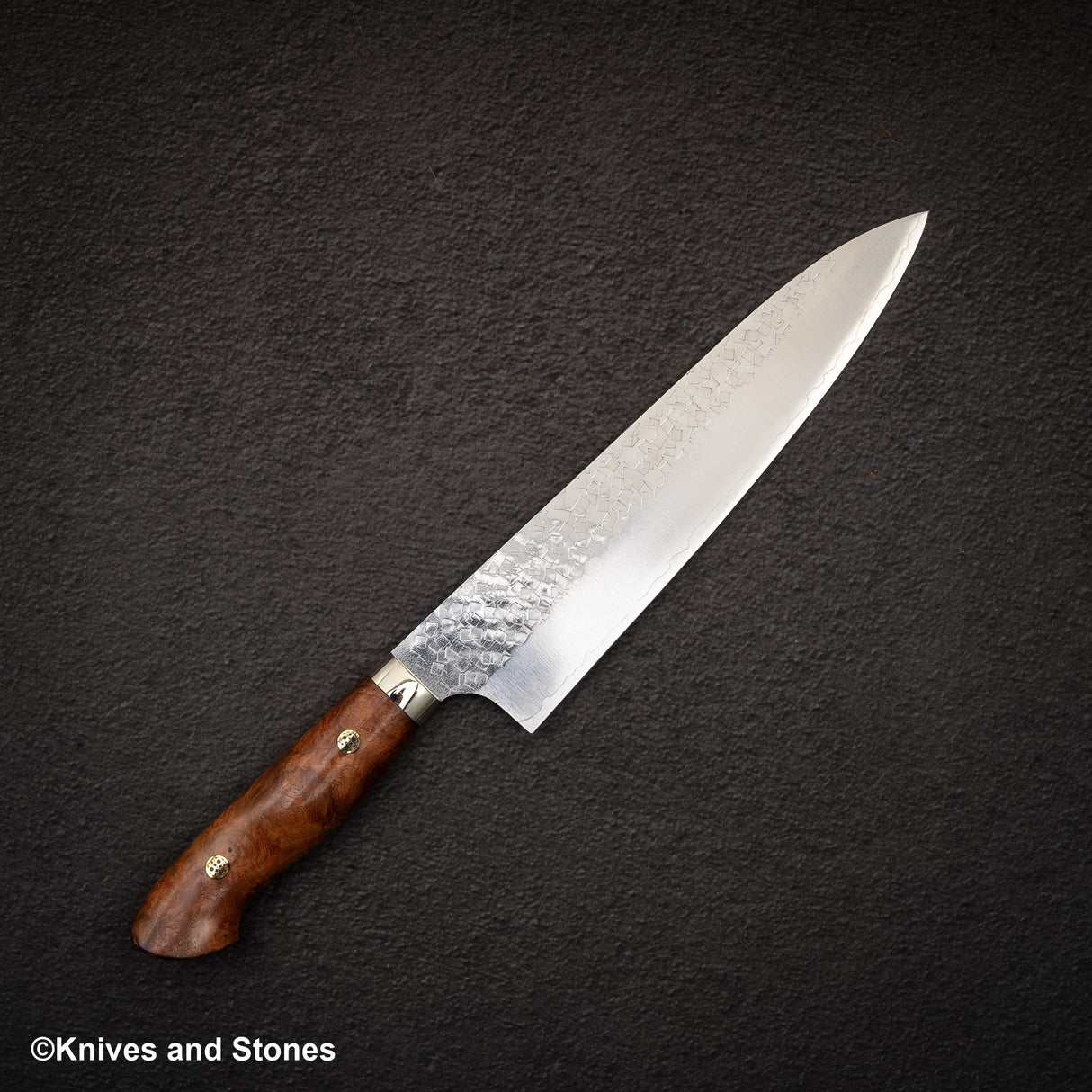 加藤佳美 SG2 Minamo Gyuto 210mm Amboyna Burl Western、Shikakkei Tsuchime