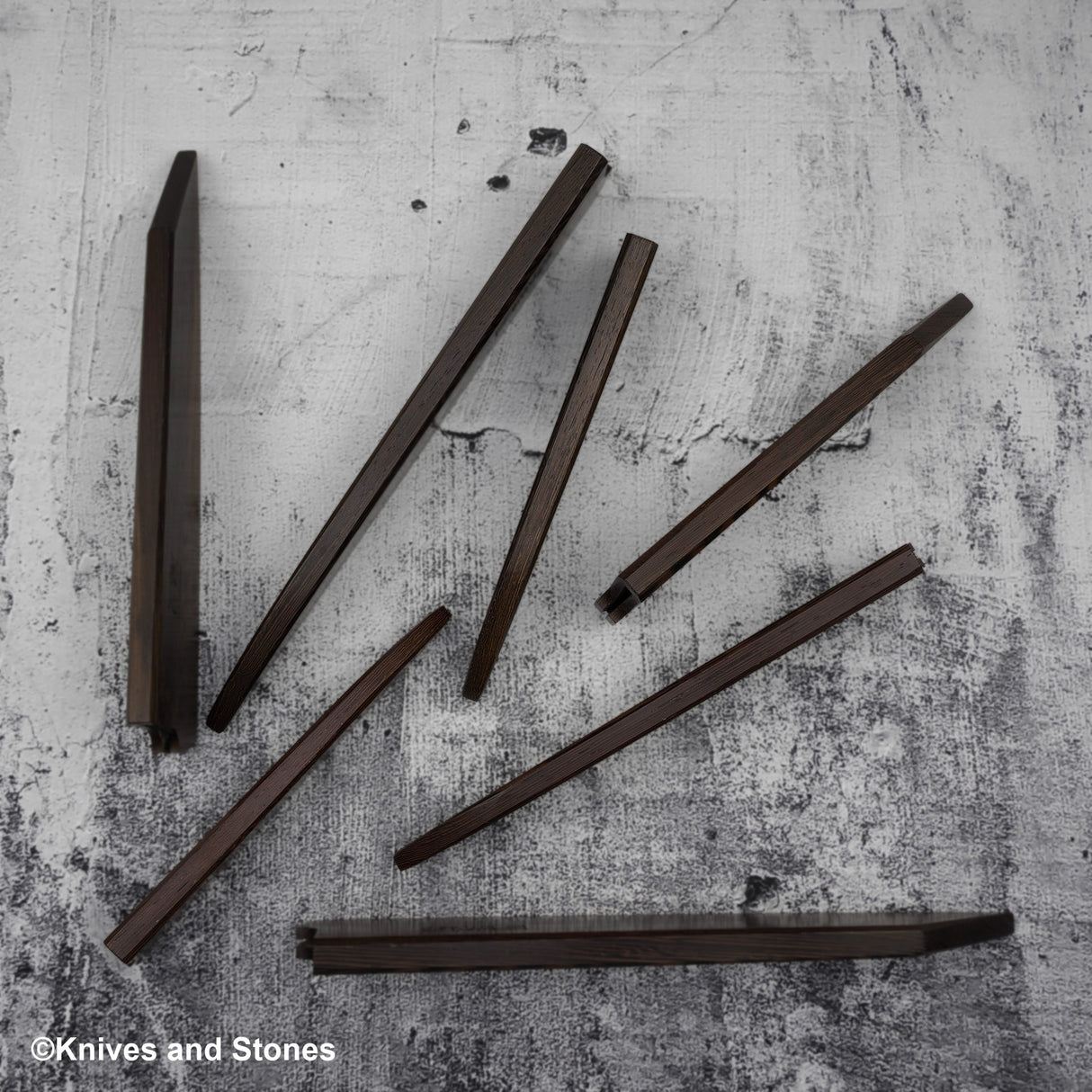 Knives and Stones 為 Hatsukokoro x Yoshikane 量身訂製的 Wenge Saya