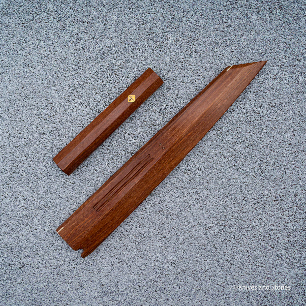 K&S 磁性 Kiritsuke Yanagiba Saya 和手柄套裝 穩定捲曲楓木 / 烏木 / 玫瑰木