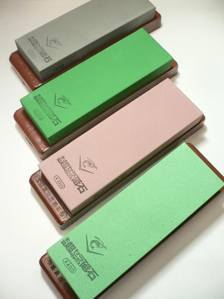 Naniwa Chosera 400 Grit Japanese Waterstone With Stand