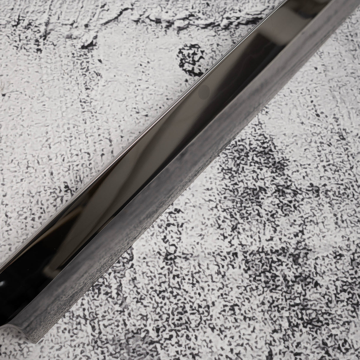 Exotic: Genkai Masakuni (玄海正國) Mizu-Honyaki Fuguhiki 300mm