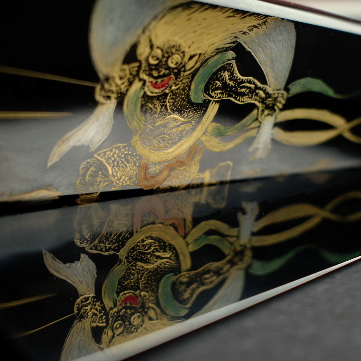 Kenji Togashi White 2 Hoyaki, Fujin (God of Wind) Urushi Set