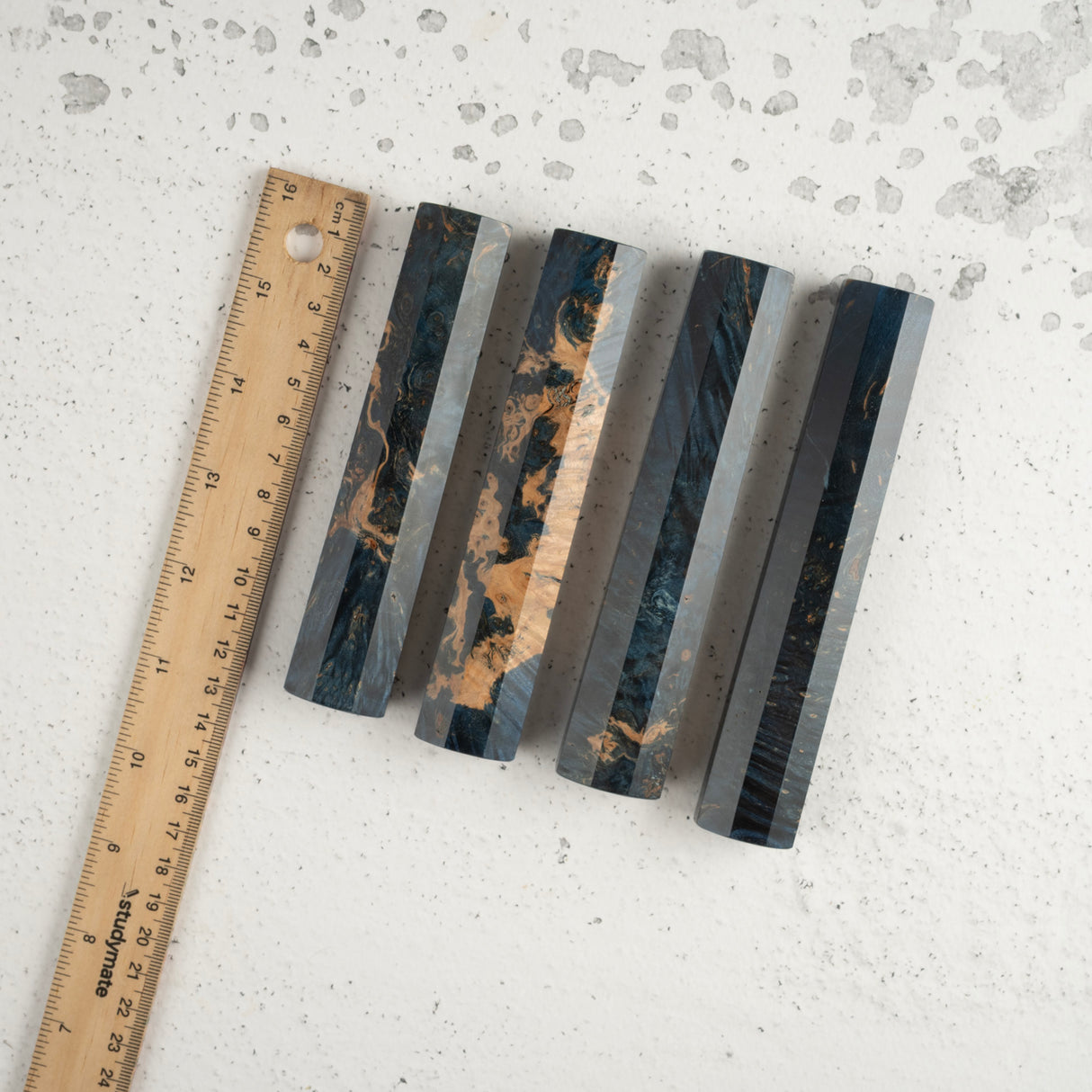 星光熠熠：穩定染色瘤木WA手柄，纖薄外形，K&amp;S定制