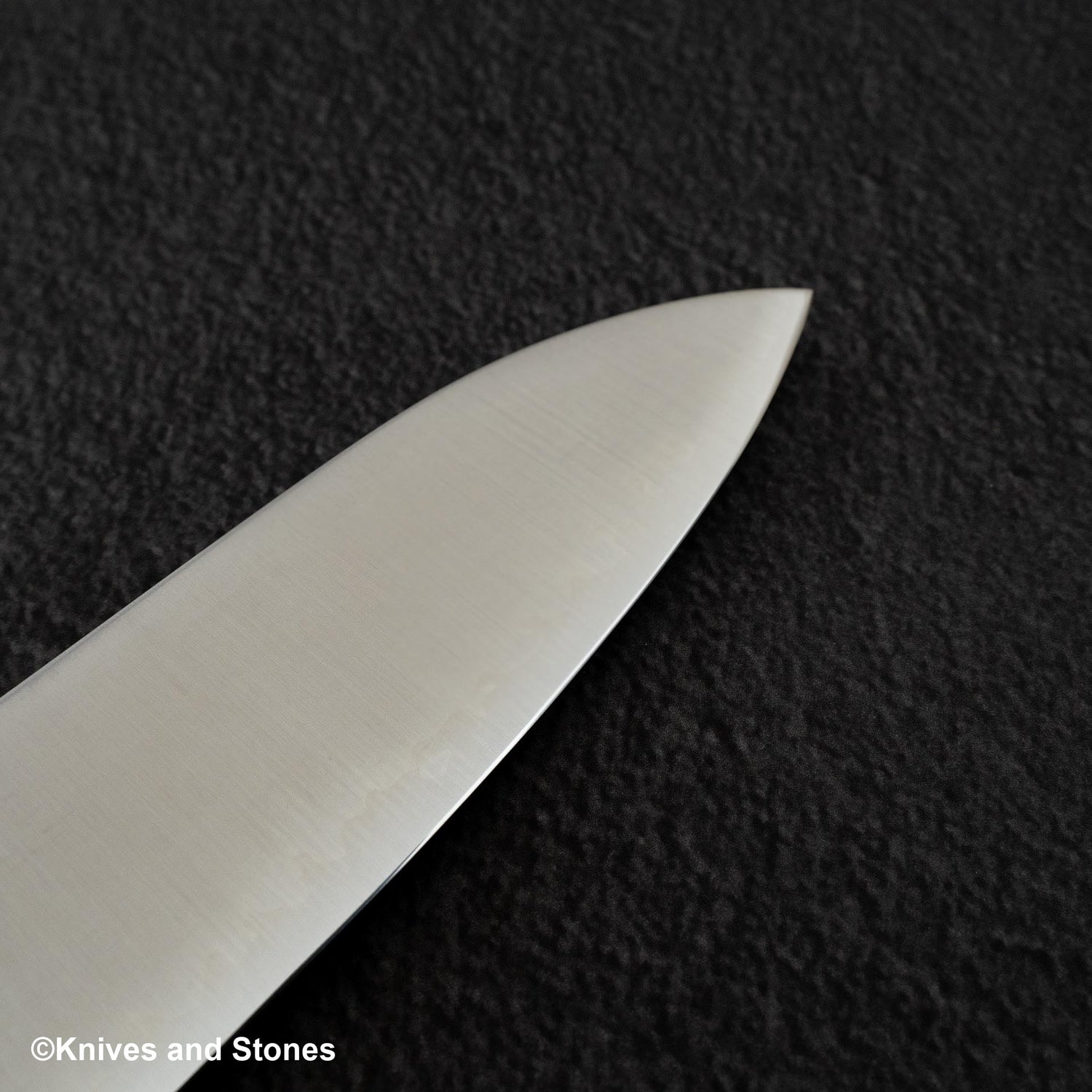 Hatstukokoro Hayabusa SG2 Migaki Santoku 180mm Black Chacate