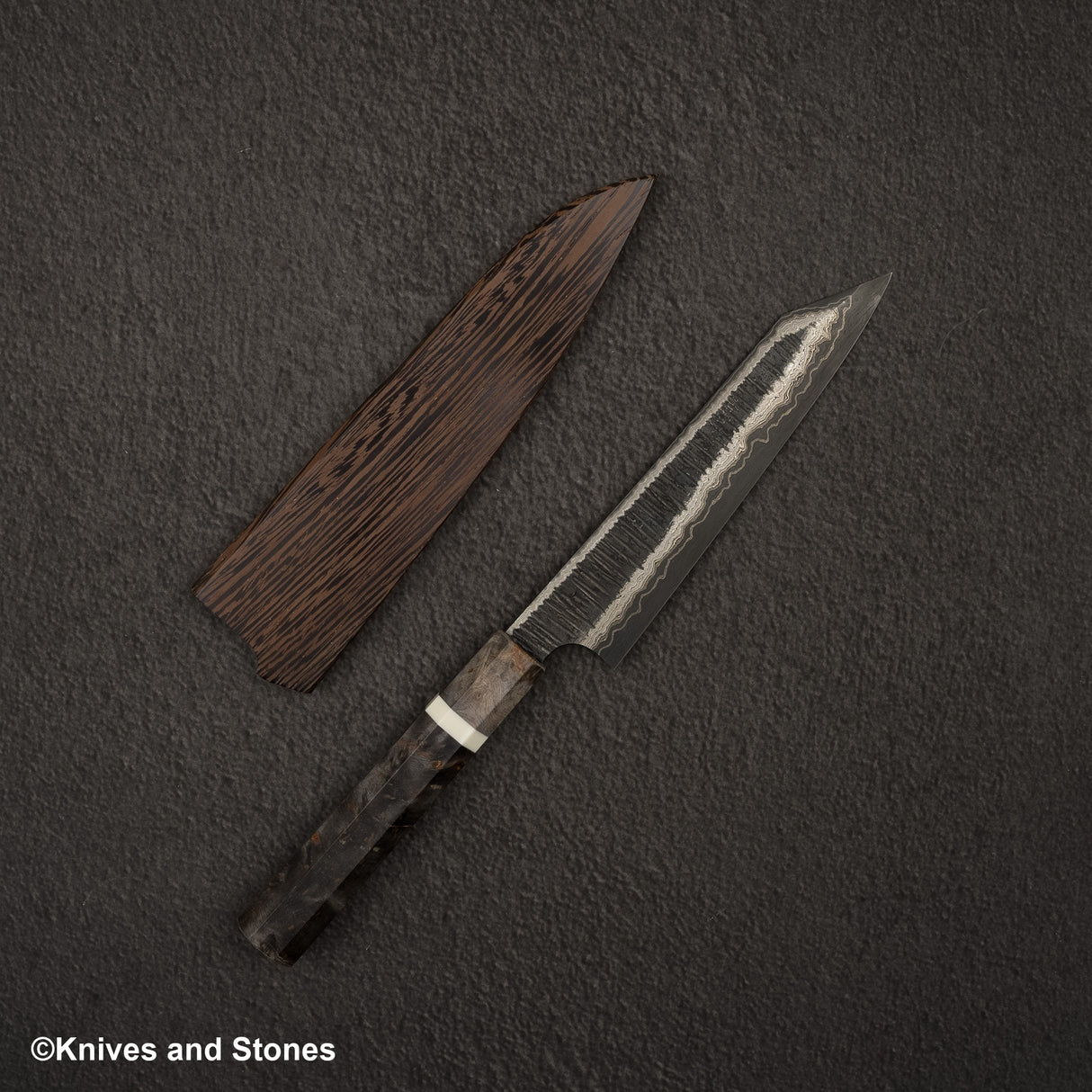 Hatsukokoro Itadaki Blue2 & White2 Dual Core Damasccus Tsushime K-tip Petty 150mm with Saya